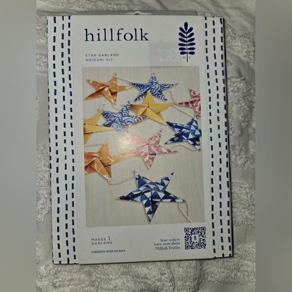 hillfolk by dimensions by design Other - Hillfolk Star Garland Origami Kit By Dimensions By Design NIP
